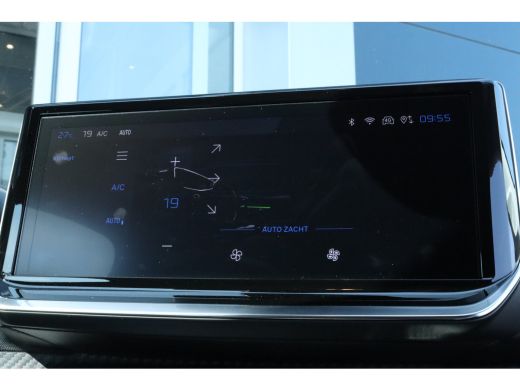 Peugeot 208 Hybrid 100 e-DCS6 Allure | Cruise Control | Camera | Carplay | Climate Control | ActivLease financial lease