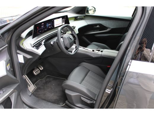 Peugeot 3008 1.2 Hybrid 136 GT Matrix-Koplampen | Stoel/Stuur Verwarming | Adaptive Cruise Control | Sfeerverl... ActivLease financial lease