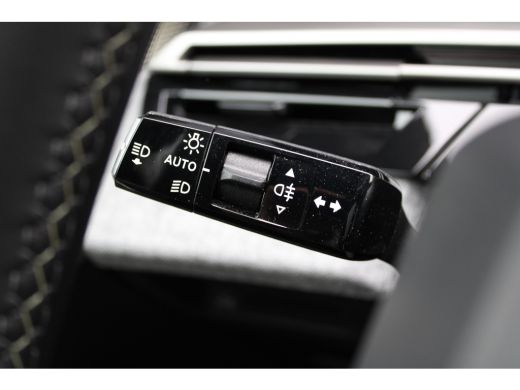 Peugeot 3008 1.2 Hybrid 136 GT Matrix-Koplampen | Stoel/Stuur Verwarming | Adaptive Cruise Control | Sfeerverl... ActivLease financial lease