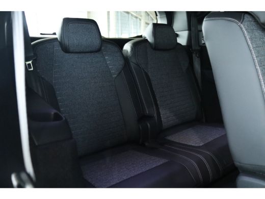 Peugeot 5008 1.2 Hybrid 145 Allure | Adapt. Cruise | 7-Persoons | Stoel+Stuurverwarming | 360 Camera | AGR | L... ActivLease financial lease