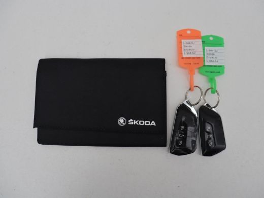 Skoda Enyaq iV 60 | 68.900km NAP | Sfeerverlichting | Carplay | Half leder | Navigatie | Full LED | Chroom Pack ... ActivLease financial lease