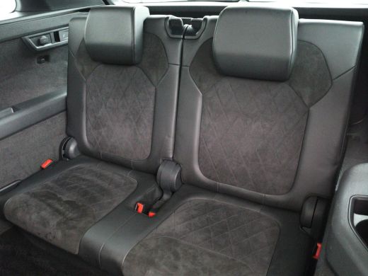 Skoda Kodiaq 1.5 TSI Sportline 7 Persoons | Panoramadak | Stoelverwarming | Trekhaak | Adaptive cruise | Carpl... ActivLease financial lease