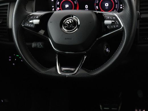 Skoda Kodiaq 1.5 TSI Sportline 7 Persoons | Panoramadak | Stoelverwarming | Trekhaak | Adaptive cruise | Carpl... ActivLease financial lease