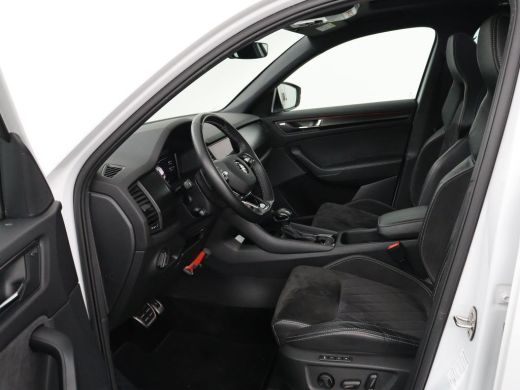 Skoda Kodiaq 1.5 TSI Sportline 7 Persoons | Panoramadak | Stoelverwarming | Trekhaak | Adaptive cruise | Carpl... ActivLease financial lease