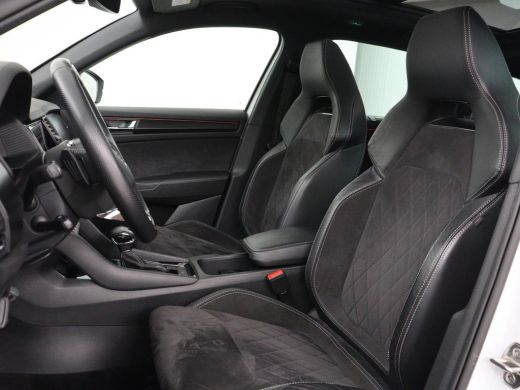 Skoda Kodiaq 1.5 TSI Sportline 7 Persoons | Panoramadak | Stoelverwarming | Trekhaak | Adaptive cruise | Carpl... ActivLease financial lease