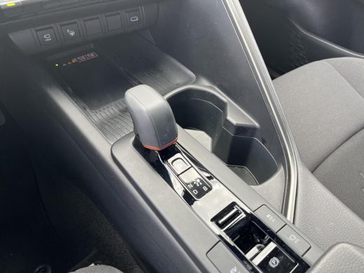 Toyota C-HR 1.8 Hybrid 140 First Edition | Navigatie | Apple CarPlay/Android auto | Achteruitrijcamera | Elek... ActivLease financial lease