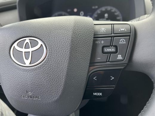 Toyota C-HR 1.8 Hybrid 140 First Edition | Navigatie | Apple CarPlay/Android auto | Achteruitrijcamera | Elek... ActivLease financial lease