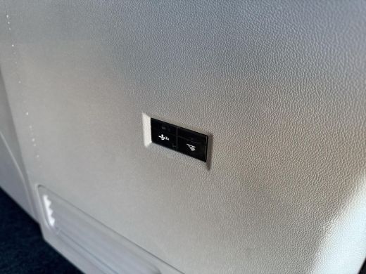 Volkswagen e-Transporter 32 L2H1 Style 64 kWh | Trekhaak | Leder | 8 Pers. | ActivLease financial lease