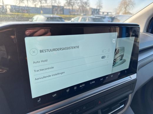 Volkswagen e-Transporter 32 L2H1 Style 64 kWh | Trekhaak | Leder | 8 Pers. | ActivLease financial lease