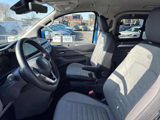 Volkswagen e-Transporter 32 L2H1 Style 64 kWh | Trekhaak | Leder | 8 Pers. | ActivLease financial lease