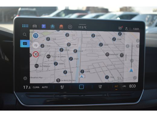 Volkswagen Golf GTE 272PK VERLENGDE GARANTIE | Vienna leder pakket | Head-up display | Schuif-kanteldak | Elektri... ActivLease financial lease