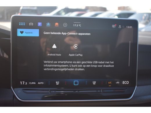 Volkswagen Golf GTE 272PK VERLENGDE GARANTIE | Vienna leder pakket | Head-up display | Schuif-kanteldak | Elektri... ActivLease financial lease