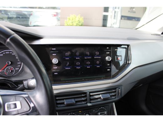 Volkswagen Polo 1.0 TSI Comfortline | Adaptive Cruise Control | Airco | Handgeschakeld | | Airco | Bluetooth tele... ActivLease financial lease