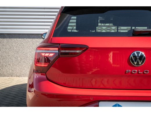 Volkswagen Polo R-Line Edition | Achteruitrijcamera (Rear View) | Panoramisch schuif-, kanteldak, elektrisch bedi... ActivLease financial lease