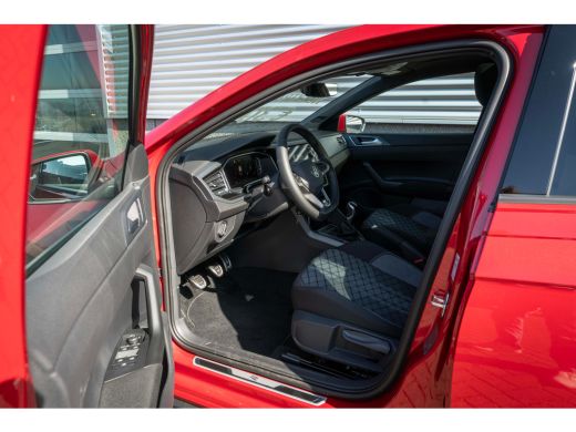 Volkswagen Polo R-Line Edition | Achteruitrijcamera (Rear View) | Panoramisch schuif-, kanteldak, elektrisch bedi... ActivLease financial lease