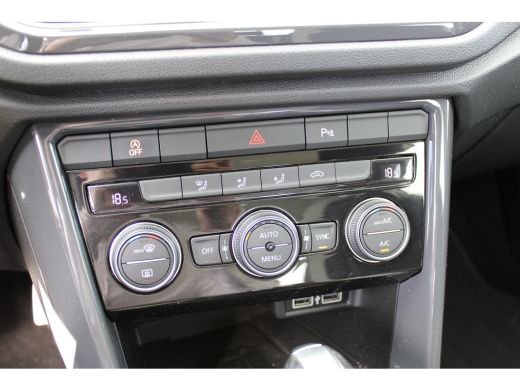 Volkswagen T-Roc 1.5 TSI Sport | AUTOMAAT | Navigatie | Adaptieve Cruise Control | Bluetooth | Climate Control | |... ActivLease financial lease