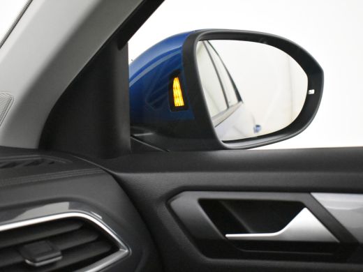 Volkswagen T-Roc 1.5 TSI Style 7-DSG 150pk | Trekhaak | Adaptief cruise control | dodehoekdetectie | Navigatie via... ActivLease financial lease