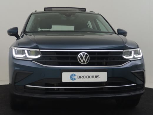 Volkswagen Tiguan 1.4 TSI eHybrid Business+ 245pk | Glazen Panoramadak | Trekhaak uitklapbaar | Massage stoel | Key... ActivLease financial lease