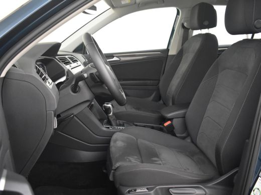 Volkswagen Tiguan 1.4 TSI eHybrid Business+ 245pk | Glazen Panoramadak | Trekhaak uitklapbaar | Massage stoel | Key... ActivLease financial lease
