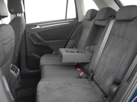 Volkswagen Tiguan 1.4 TSI eHybrid Business+ 245pk | Glazen Panoramadak | Trekhaak uitklapbaar | Massage stoel | Key... ActivLease financial lease