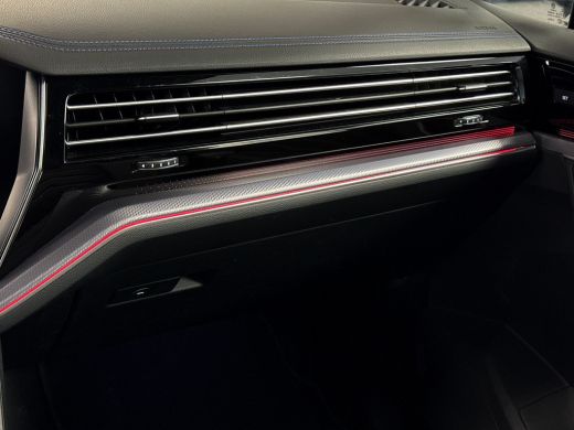 Volkswagen Touareg 3.0 462pk TSi 4MOTION R Velgen ' Suzuka zwart', 21 inch lichtmetaal | Navigatie-apparaat Premium ... ActivLease financial lease