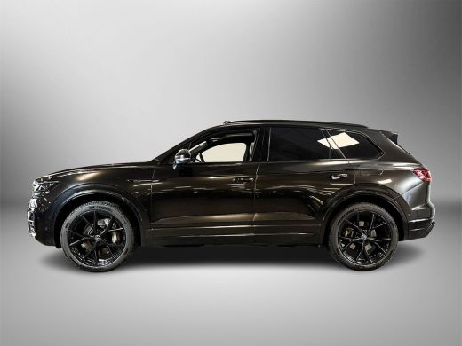 Volkswagen Touareg 3.0 462pk TSi 4MOTION R Velgen ' Suzuka zwart', 21 inch lichtmetaal | Navigatie-apparaat Premium ... ActivLease financial lease
