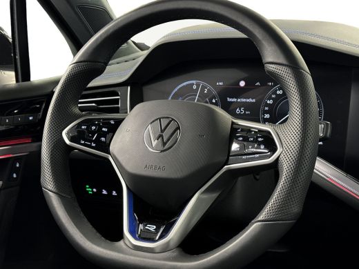 Volkswagen Touareg 3.0 462pk TSi 4MOTION R Velgen ' Suzuka zwart', 21 inch lichtmetaal | Navigatie-apparaat Premium ... ActivLease financial lease