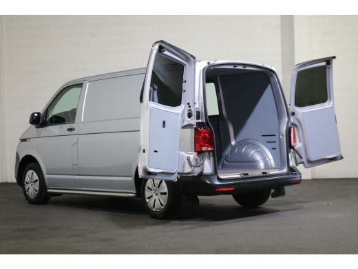 Volkswagen Transporter 2.0 TDI L1 H1 Airco ActivLease financial lease