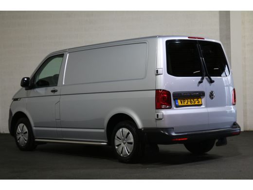 Volkswagen Transporter 2.0 TDI L1 H1 Airco ActivLease financial lease
