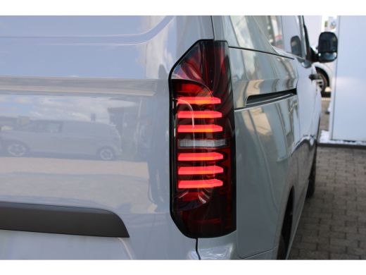 Volkswagen Transporter 2.0 TDI L1 Life | 150 pk | BPM VRIJ | Apple Carplay | Full LED | Bijrijdersbank | Achteruitrij Ca... ActivLease financial lease