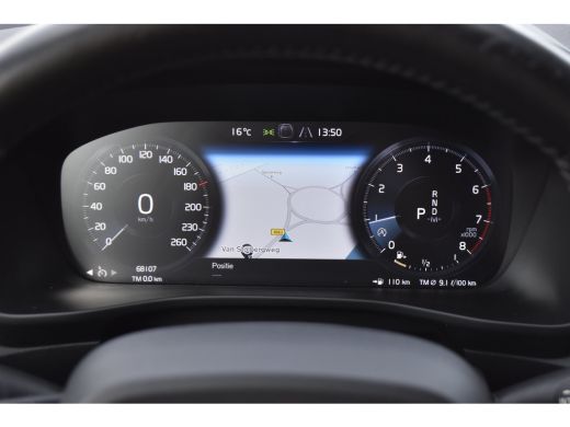 Volvo  XC40 1.5 T2 Business Pro | Lichtmetalen velgen 5-spaaks 19" | Rijstrooksensor met correctie ActivLease financial lease