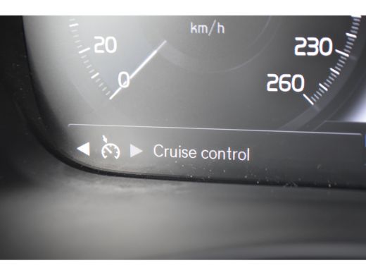 Volvo  XC40 1.5 T2 Business Pro | Lichtmetalen velgen 5-spaaks 19" | Rijstrooksensor met correctie ActivLease financial lease