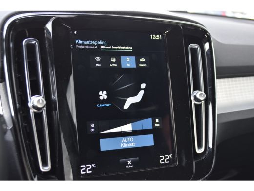 Volvo  XC40 1.5 T2 Business Pro | Lichtmetalen velgen 5-spaaks 19" | Rijstrooksensor met correctie ActivLease financial lease