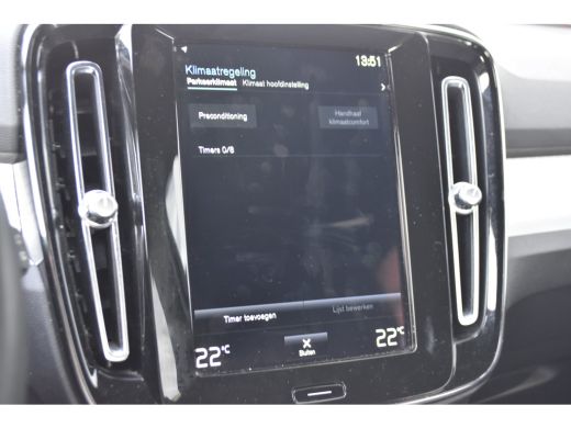 Volvo  XC40 1.5 T2 Business Pro | Lichtmetalen velgen 5-spaaks 19" | Rijstrooksensor met correctie ActivLease financial lease