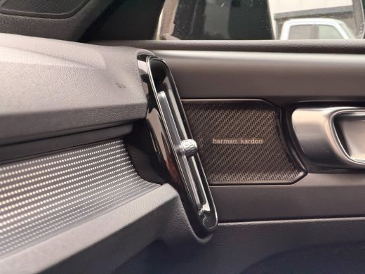 Volvo  XC40 1.5 T3 R-Design H&K-Camera-Stuur/stoel verw-Keyless ActivLease financial lease