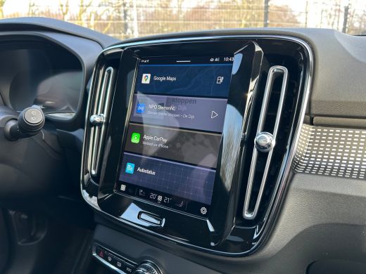 Volvo  XC40 Recharge P8 AWD R-Design | SoH 90% | Panoramadak | Trekhaak | Camera | ActivLease financial lease