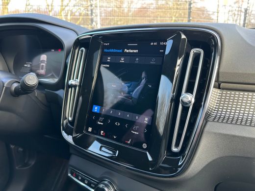 Volvo  XC40 Recharge P8 AWD R-Design | SoH 90% | Panoramadak | Trekhaak | Camera | ActivLease financial lease