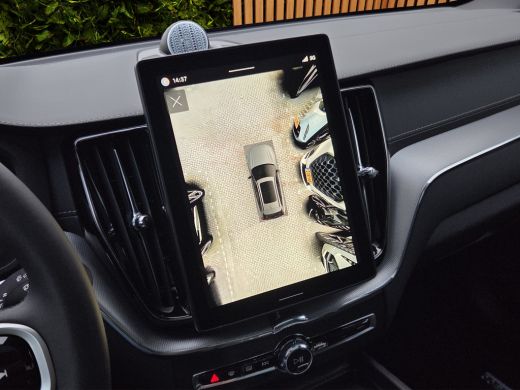 Volvo  XC60 2.0 T8 455pk Plug-in hybrid AWD Ultra Black Edition HEICO SPORTIV | Luchtvering | Bowers&Wilkins ... ActivLease financial lease