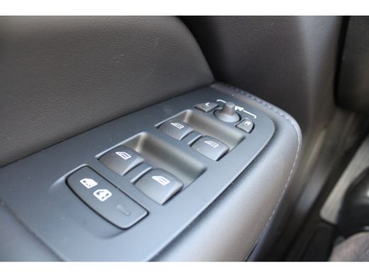 Volvo  XC60 T6 AWD Plus Bright | 360 camera | Stoel + Stuurverwarming |  Panoramadak | ActivLease financial lease