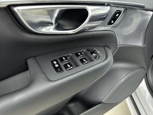 Volvo  XC90 2.0 T8 Recharge AWD Ultimate Dark | Trekhaak | Bower & Wilkins Audio | Gelamineerd Glas | Luchtve... ActivLease financial lease