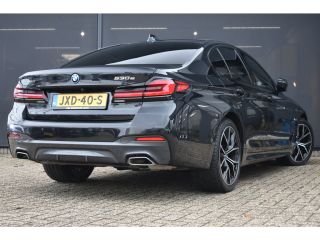BMW 5 Serie 530e xDrive Business Edition Plus M-Sport | Schuif-/Kanteldak | Comfortzetels | H&K | HeadUp-Disp...