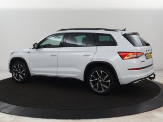 Skoda Kodiaq 1.5 TSI Sportline 7 Persoons | Panoramadak | Stoelverwarming | Trekhaak | Adaptive cruise | Carpl...