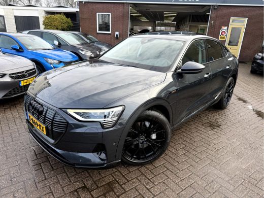 Audi e-tron 50 quattro edition Black SOH 91%,  21''Lmv, Panoramadak Camera, App Connect ActivLease financial lease