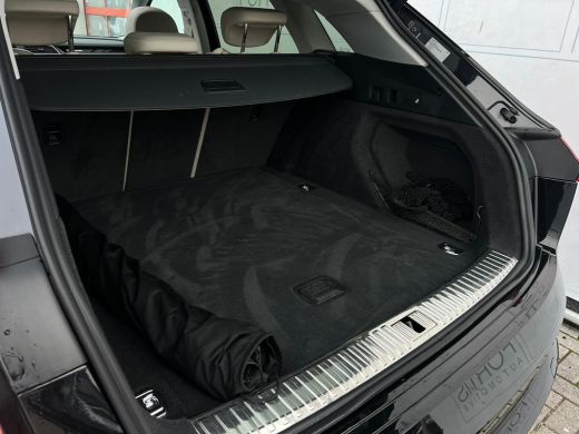 Audi e-tron 55 quattro Business edition Plus 95 kWh NL AUTO | CAMERA | PANO | ActivLease financial lease