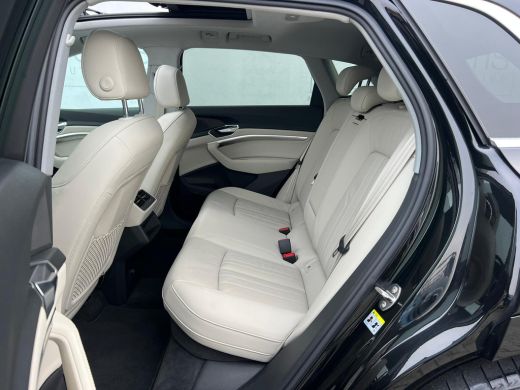 Audi e-tron 55 quattro Business edition Plus 95 kWh NL AUTO | CAMERA | PANO | ActivLease financial lease