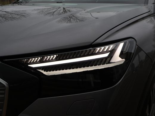 Audi Q4 e-tron 40 LAUNCH EDITION ADVANCED 77KWH + WEGKL. TREKHAAK | SPORTSTOELEN | ADAPTIVE CRUISE | CARPLAY | S... ActivLease financial lease