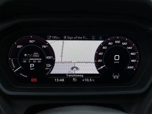 Audi Q4 e-tron 40 LAUNCH EDITION ADVANCED 77KWH + WEGKL. TREKHAAK | SPORTSTOELEN | ADAPTIVE CRUISE | CARPLAY | S... ActivLease financial lease