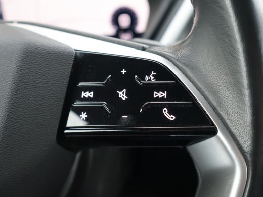 Audi Q4 e-tron 40 LAUNCH EDITION ADVANCED 77KWH + WEGKL. TREKHAAK | SPORTSTOELEN | ADAPTIVE CRUISE | CARPLAY | S... ActivLease financial lease