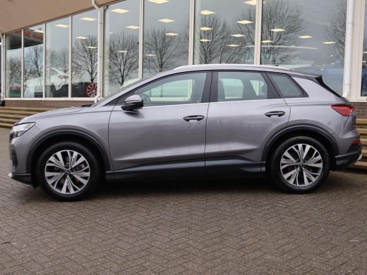 Audi Q4 e-tron 40 LAUNCH EDITION ADVANCED 77KWH + WEGKL. TREKHAAK | SPORTSTOELEN | ADAPTIVE CRUISE | CARPLAY | S... ActivLease financial lease