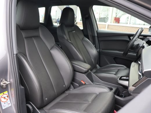 Audi Q4 e-tron 40 LAUNCH EDITION ADVANCED 77KWH + WEGKL. TREKHAAK | SPORTSTOELEN | ADAPTIVE CRUISE | CARPLAY | S... ActivLease financial lease